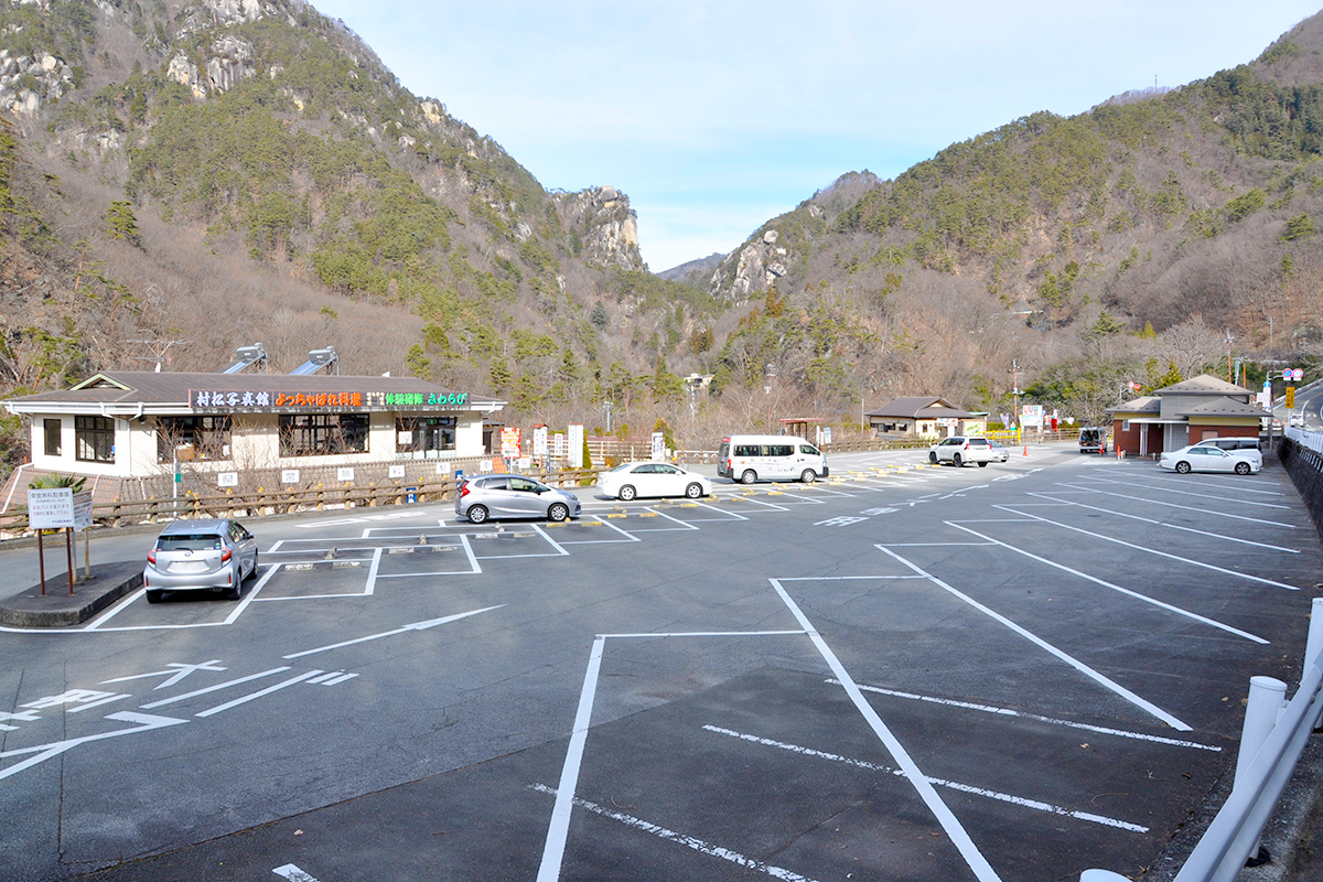 グリーンライン県営無料駐車場